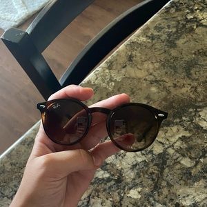 Youth/small womens Ray Bans